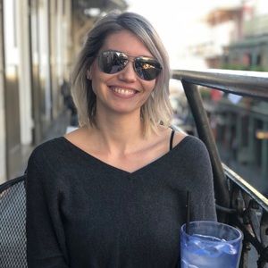 Meet your Posher, Lauren